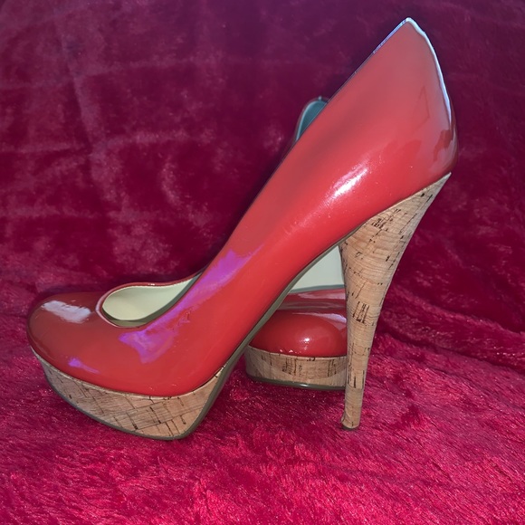 GUESS Orange & Cork 5in heel “LIGHTLY WORN “ - Picture 1 of 4